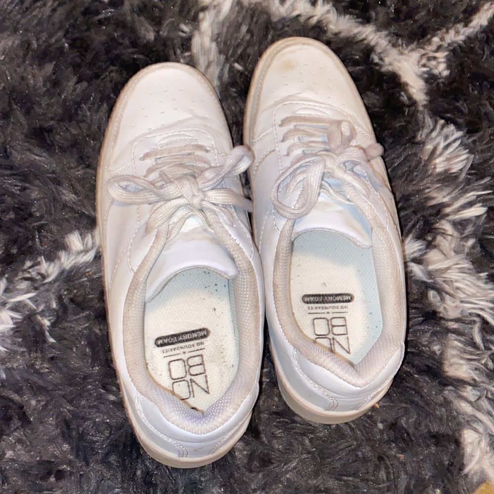 No Boundaries Memory Foam Sneaker - Picture 2 of 6